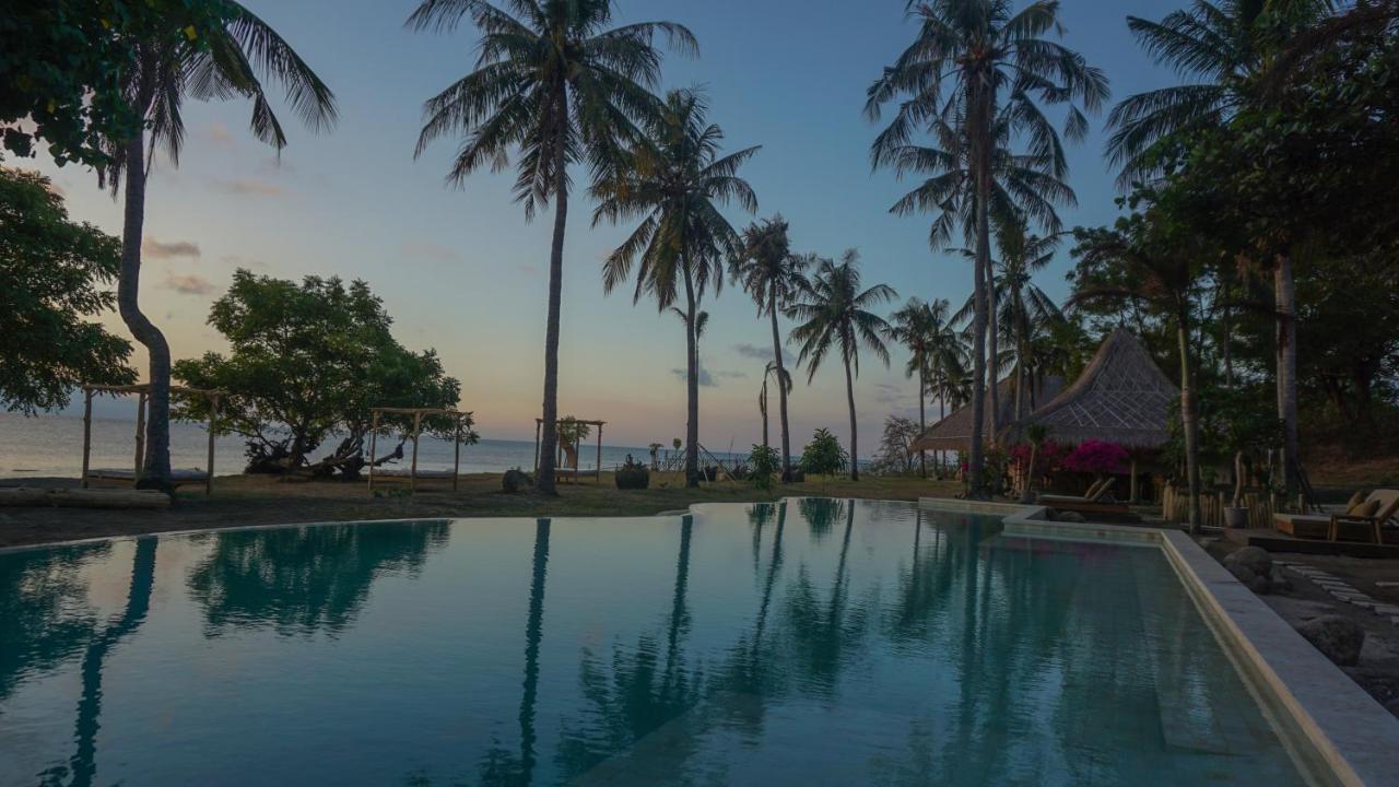 Bleu Mathis Gili Asahan Exterior photo